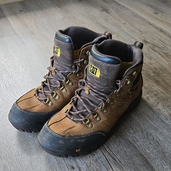 CAT Brown and Black Work Boots - Picture 1 of 9